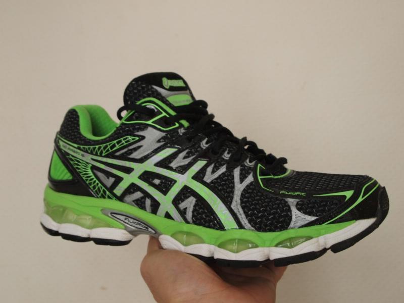 asics nimbus 16 Taille 44 80e