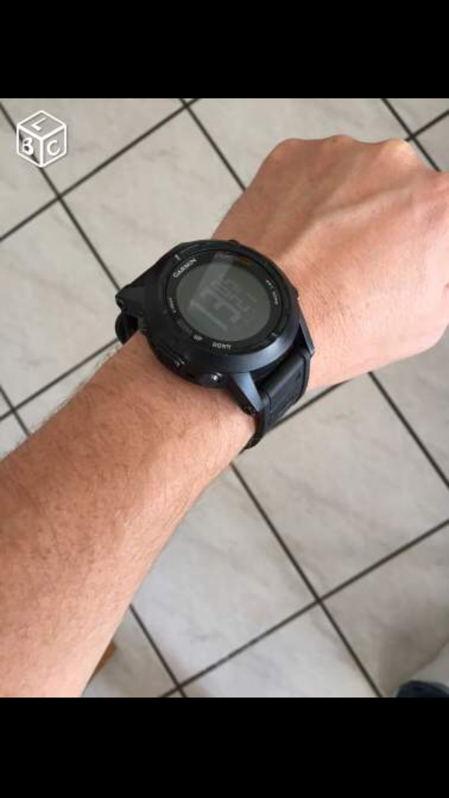 Garmin fenix 2 comme neuf !