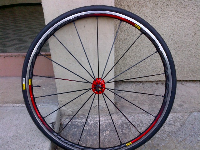 VENDS PAIRE DE ROUE MAVIC KSYRIUM PRO